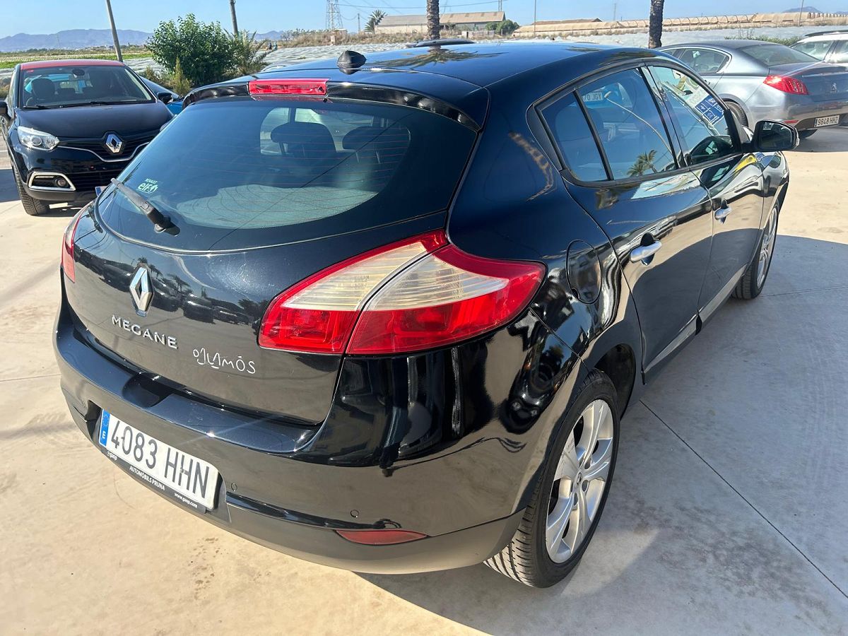 RENAULT MEGANE DYNAMIQUE 2.0 AUTO SPANISH LHD IN SPAIN 89000 MILES 1 OWNER 2011